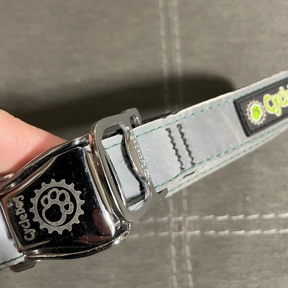 Cycle dog-Silver MAX Reflective Dog Collar - Picture 3 of 4